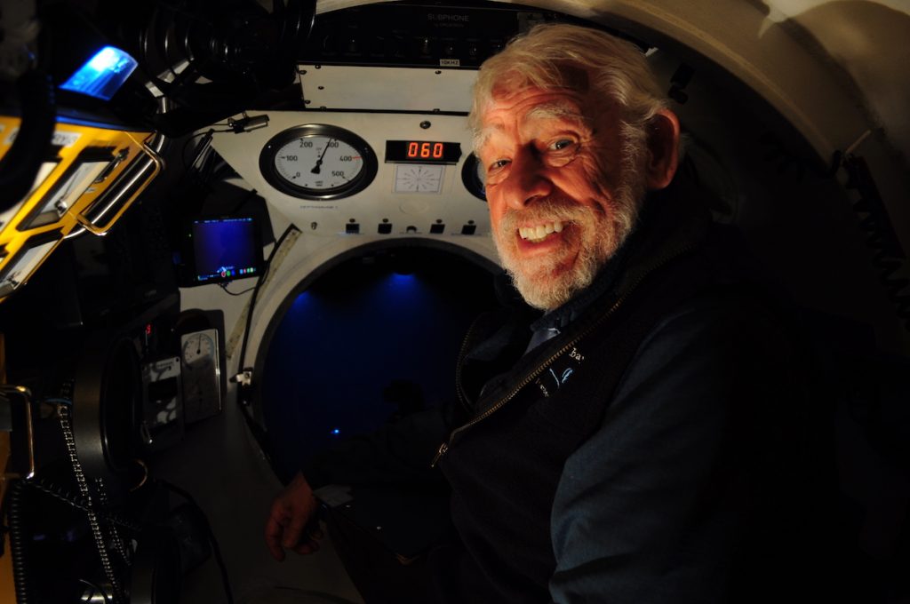 Bruce im Tauchboot JAGO / Bruce inside the submersible JAGO. Photo: Jürgen Schauer/JAGO-Team