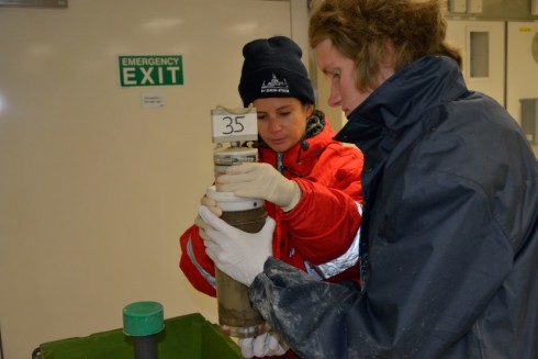 Lidia and Lisa are preparing the push core for slicing.