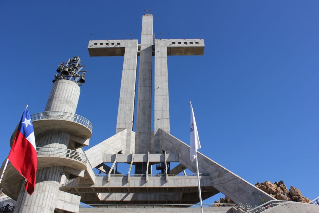 La cruz del tercer milenio. The monument of Coquimbo was build in the year 2000 to celebrate the birthday of Jesus Christ (Photo: Frieda Wölke)