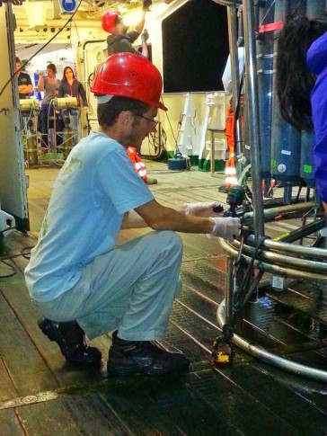 Mark sampling for Fe(II) and hydrogen peroxide from the CTD bottles (Photo JC Yong)