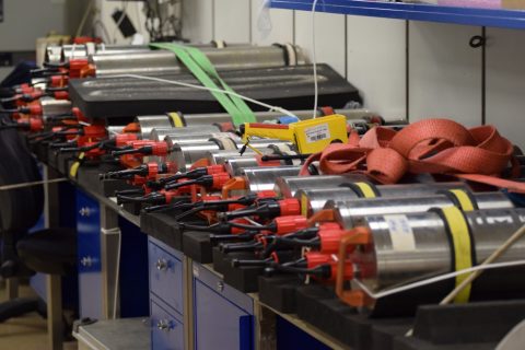 Our data loggers pile up in the seismic lab. Photo: M. Neckel, GEOMAR/CAU.