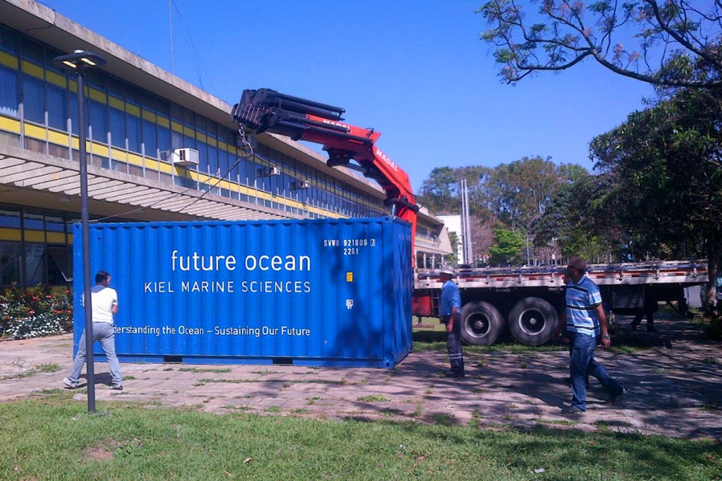 Ankunft der Ausstellung in Sao Paulo (Foto: Christian de Lamboy, Future Ocean)