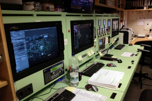 Der Leitstand der SONNE / The central control station of the SONNE. Photo: Jan Steffen, GEOMAR