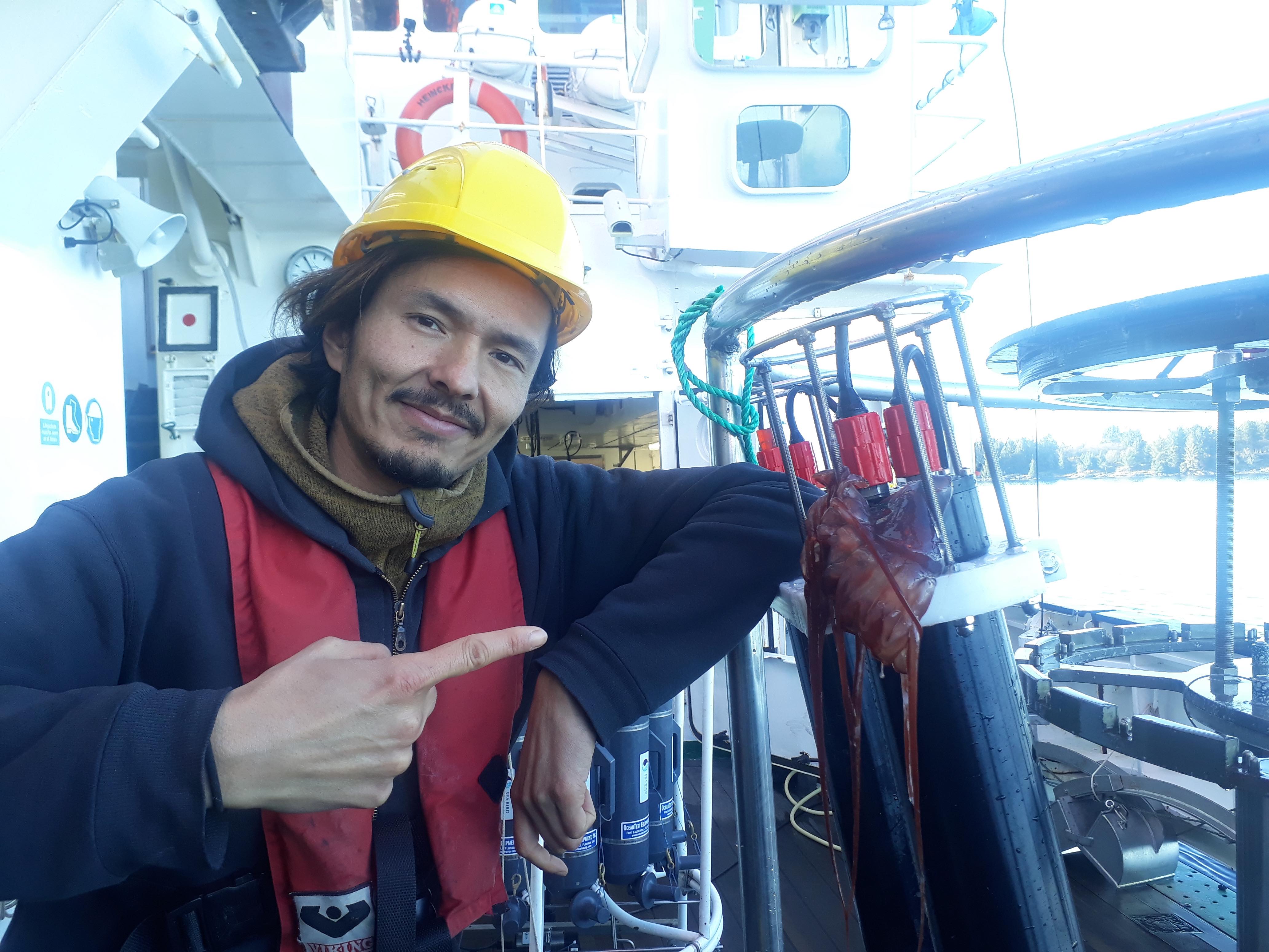 Jan Taucher (GEOMAR) hat bei diesem Einsatz seiner selbst entwickelten PIScO (Plankton Imaging with Scanning Optics), für die es die erste Schiffsexpedition war, nicht nur Bilder ergattert. Foto: Christian Konrad