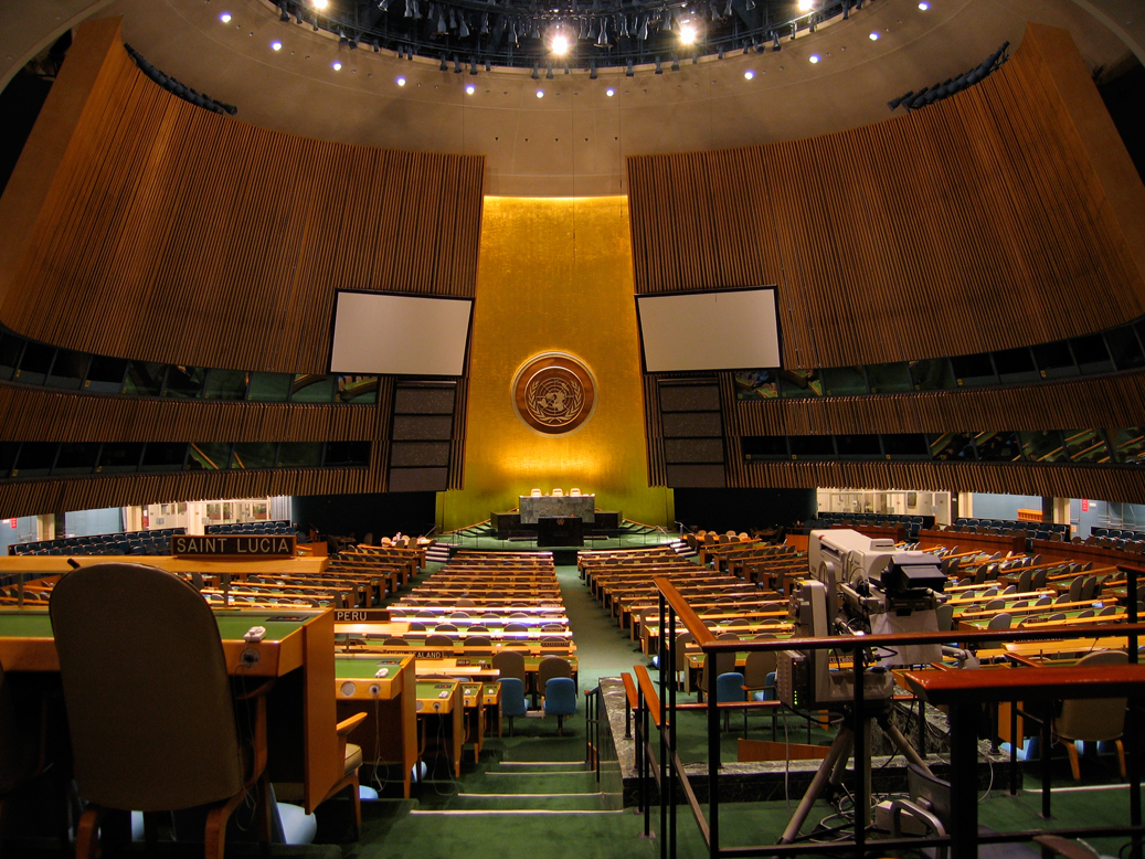 United Nations General Assembly chamber. Image: Chris Erbach via wikimedia commons (CC-BY-SA-3.0)