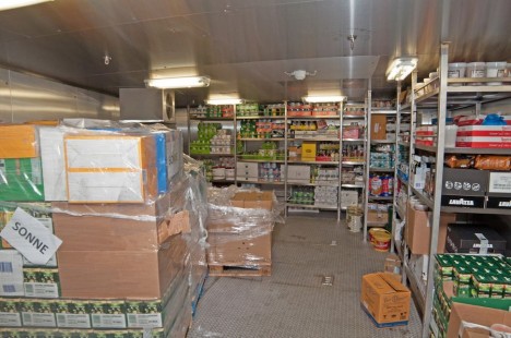 Lebensmittelkühlraum auf FS SONNE / A food store on RV SONNE. ©Torben Riehl