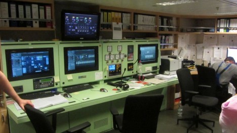 Das Herz des Schiffs: der Kontrollraum. / The heart of the ship: the control room. ©Meike Klischies