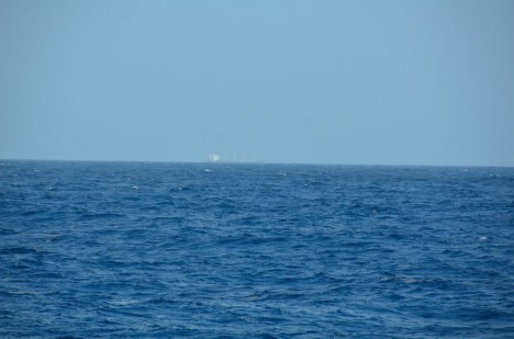 Heute! Das erste Schiff das wir “sehen” / Today! The first time we see another ship. ©Thomas Walter