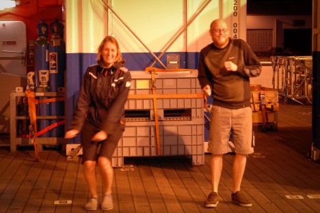 Anja und Lars am Tanzen / Anja and Lars dancing. ©AUV Team GEOMAR