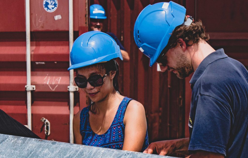 Preparation of the coreing devices. Photo: Steffen Niemann