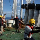 Deployment of the starboard paravane. Déploiement du paravent tribord. Photo: Raymond Shih