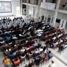 Die Halle kann auch für Veranstaltungen genutzt werden, wie hier beim Internationalen Workshop on Marine and Atmospheric Science in West Africa / The main hall can also be used for events and conferences. Photo: Jan Steffen/GEOMAR 