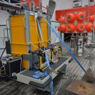 Since the ROV can only carry a limited amount of extra weight, deep-sea elevators were developed to carry tools up and down to use the dive time of the ROV more efficiently. (Photo: M. Schulz)