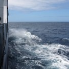In Fahrt: Heute und morgen kartiert die SONNE Meeresboden / Mapping the seafloor with 8 knots. Photo: Jan Steffen, GEOMAR