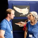 Dr. Rainer Kiko und  Astrid Haas, zwei weitere Lotsen in der Ausstellung. Foto: Jan Steffen