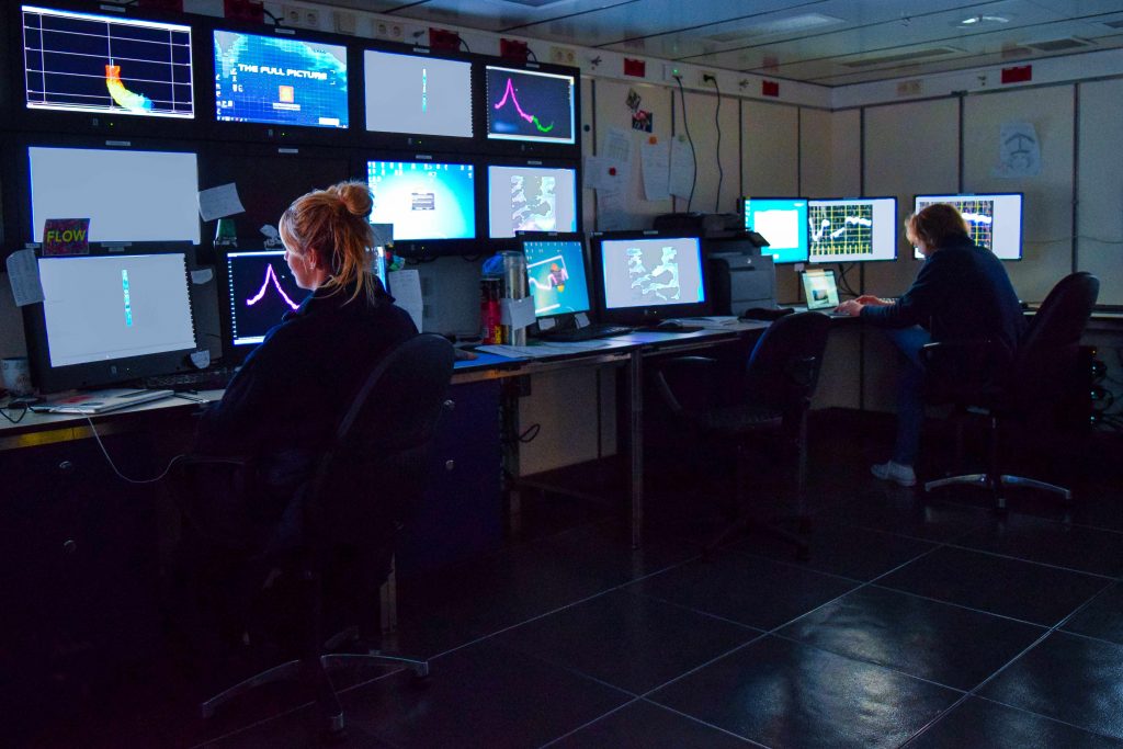 Scientists at their workstations in the hydro lab. Photo: Lester Lembke-Jene