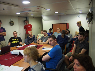 Student presentations at SONNE conference room. Photo: Folkard Wittrock.