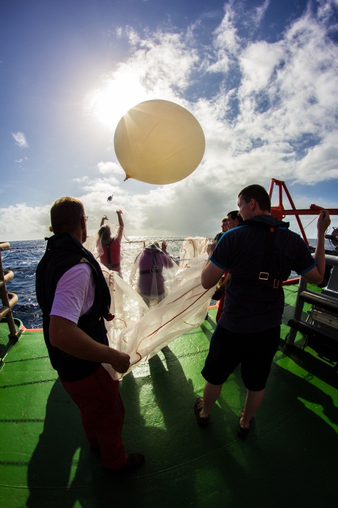 Start of the ozone sonde. Photo: Matthias Krüger