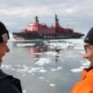 Markus Janout und Matthias Monsees mit dem russischen Atomeisbrecher YAMAL